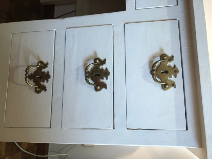 Secretária branca antiga de madeira maciça