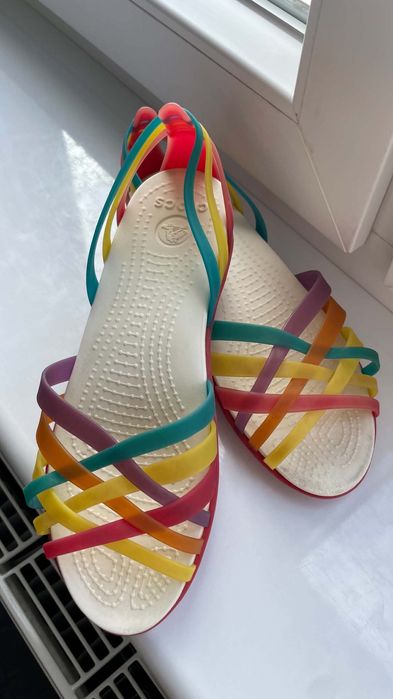 Crocs sandały huarache flat W7 37/38