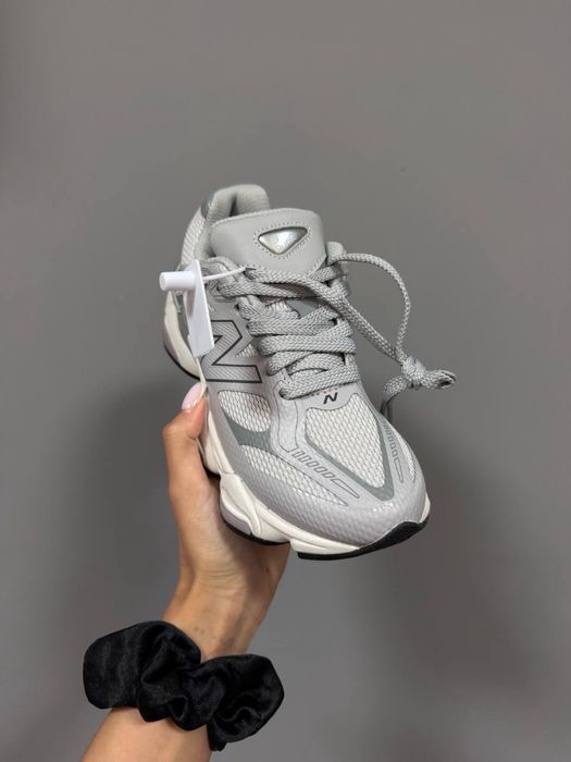 Жіночі кросівки NEW BALANCE 9060 RAINCLOUD SLATE GREY нью баланс сірі
