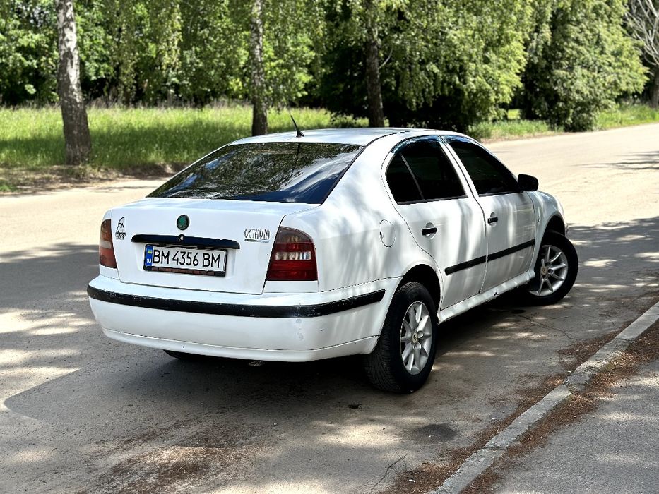 Skoda Octavia Tour 1.6 г/б
