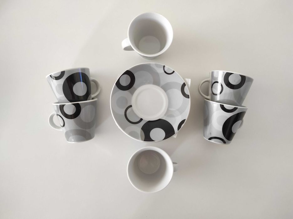 Conjunto de 6 Chávenas + 6 Pires na caixa original