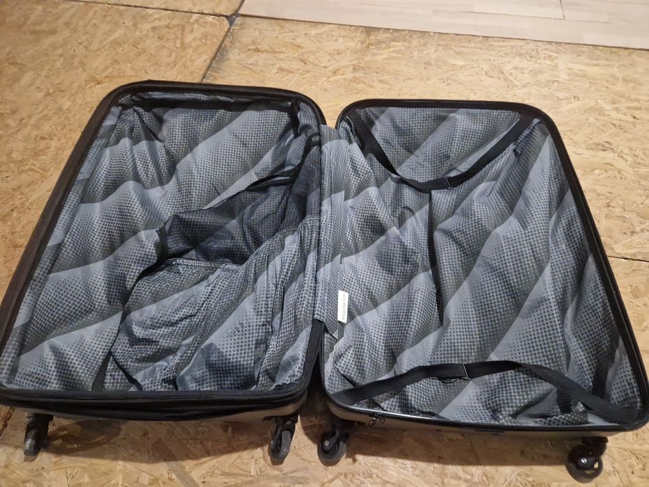 Walizka podróżna duża srebrny