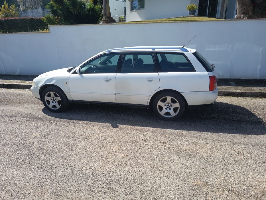Audi a 4 B5 110 motor e caixa em muito bom estado