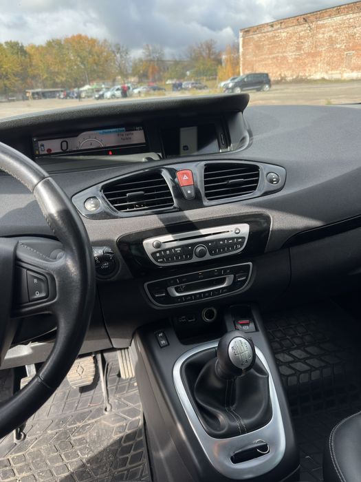 Renault grand scenic bose