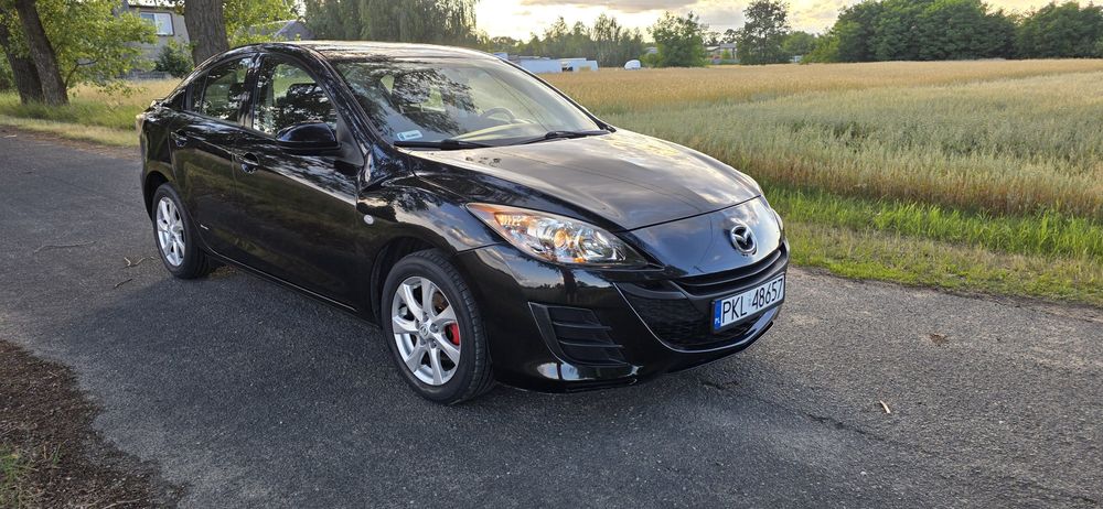 Mazda 3 sedan 1.6 benzyna