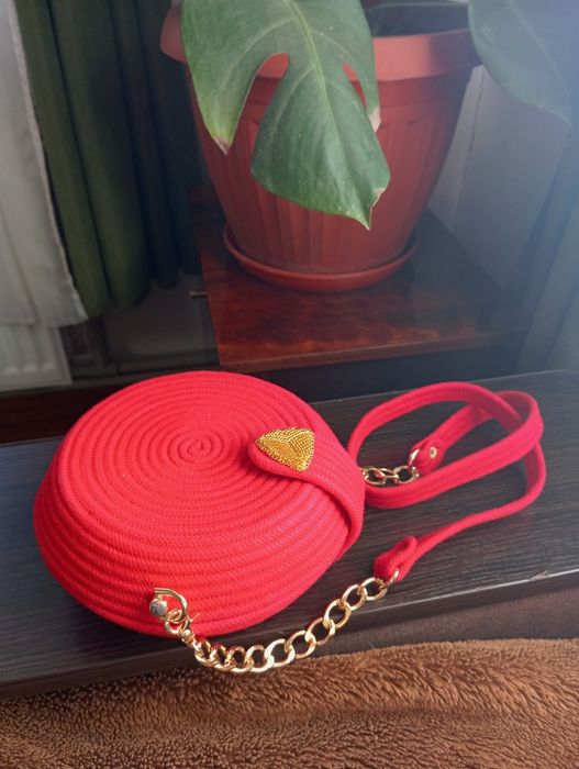 Сумка-таблетка ручної роботи