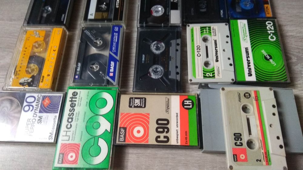 Аудіокасета AGFA BASF TDK AMPEX Universum Sony maxell Nor/chrome/metal
