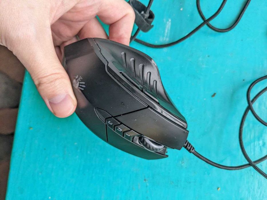 Комп'ютерна мишка A4Tech Bloody V7M