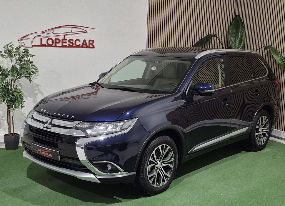 Mitsubishi Outlander 2.2DI-D 7 LUGARES - 109.000KM | GARANTIA | NAC