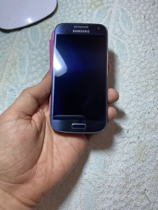 Samsung Galaxy S4 Mini GT-I9195 1.5GB 8GB
