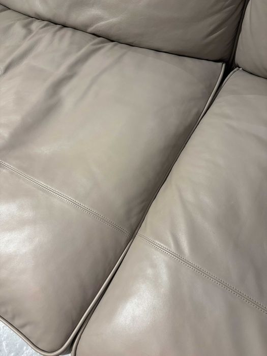 Sofa Close To Me Od Arketipo