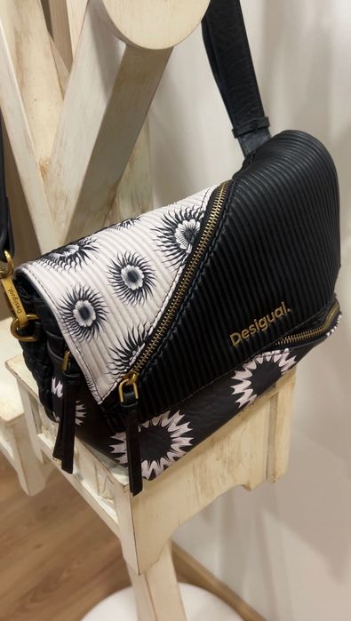 Bolsa/Mala Tiracolo para Mulher -Desigual- (Preta/Branca/Dourada)
