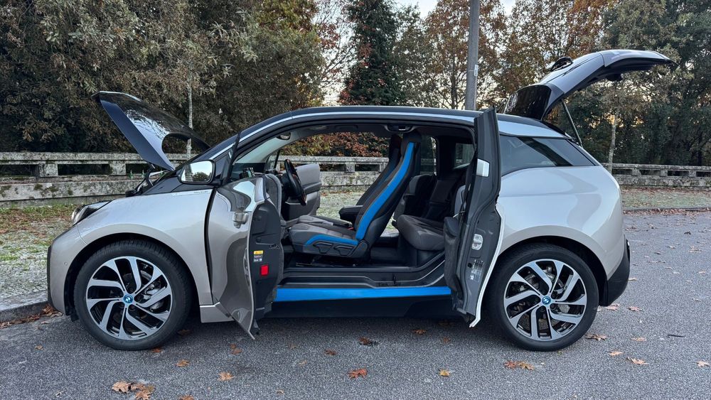 BMW i3 120ah 2021 com apenas 35.000km Impecável
