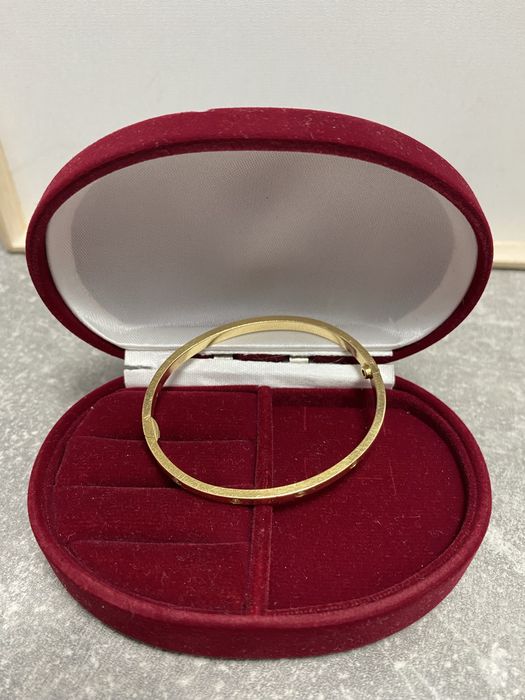 Cartier LOVE Small Bracelet 750 (18K) Yellow Gold Original