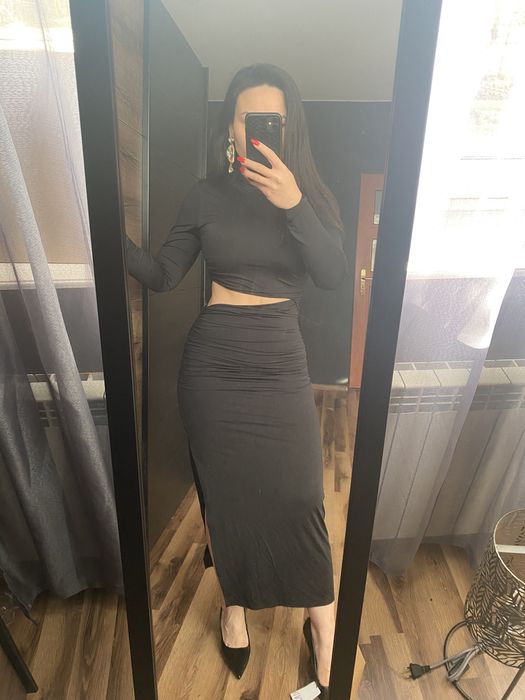 Sexy obcisła dopasowana sukienka z wycięciem rozcięciem rozporkiem m l