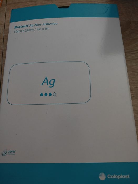 Zestaw plastrów z nano srebrem Biatain Ag Non-Adhesive 6sztuk