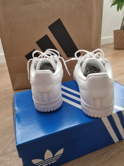 Adidas Powerphase/Calabasas