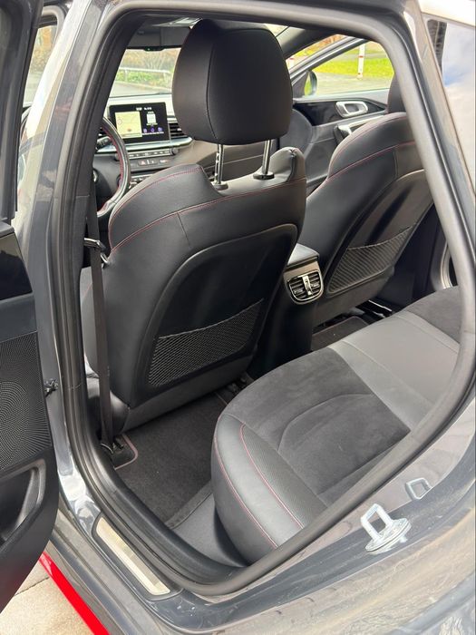 Sprzedam auto kia proceed gt