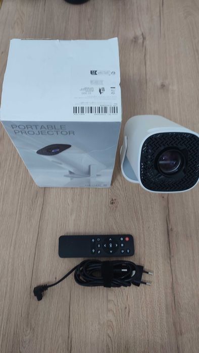 Mini Projektor hongtop Full HD Android 11 SmartTV NETFLIX