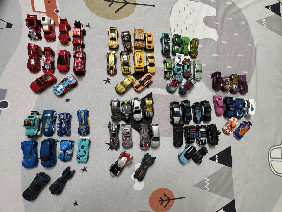 по 10 шт Hot Wheels машинкі
