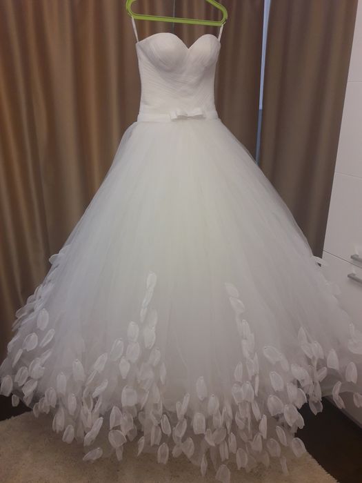 Свадебное платье Maxima 44 размер (Весільна сукня розмір 44)