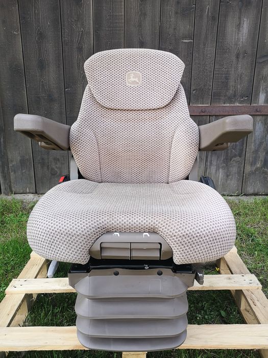 Siedzenie fotel pneumatyczny GRAMMER MSG95 John Deere M R SE Premium