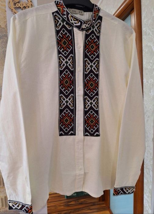 Чоловіча вишиванка на гудзиках М/Л