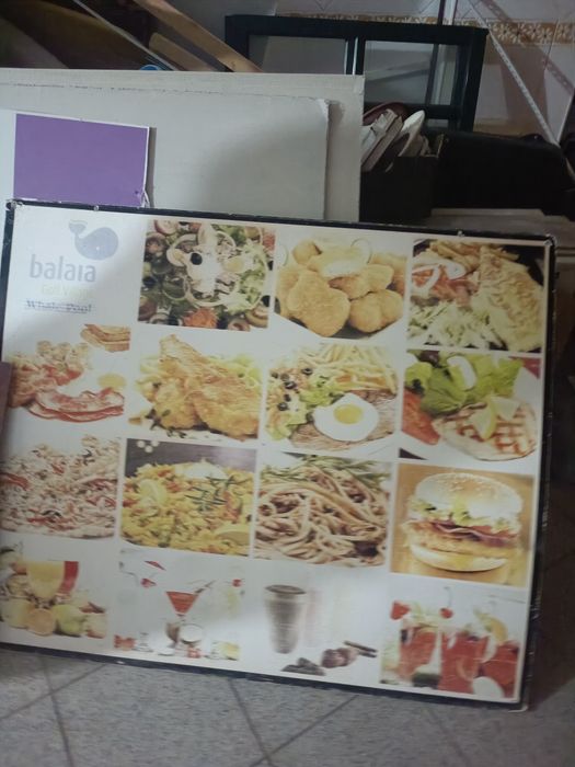 Cavaletes e placas publicitarias