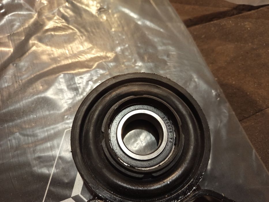 Подвесной подшипник AUDI а6с5/PASST B5