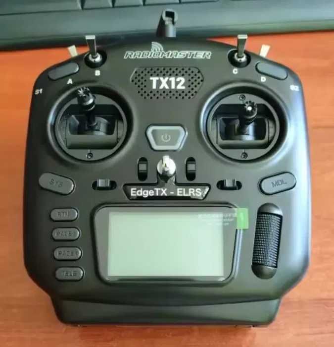 Новий пульт Radiomaster TX-12 ELRS