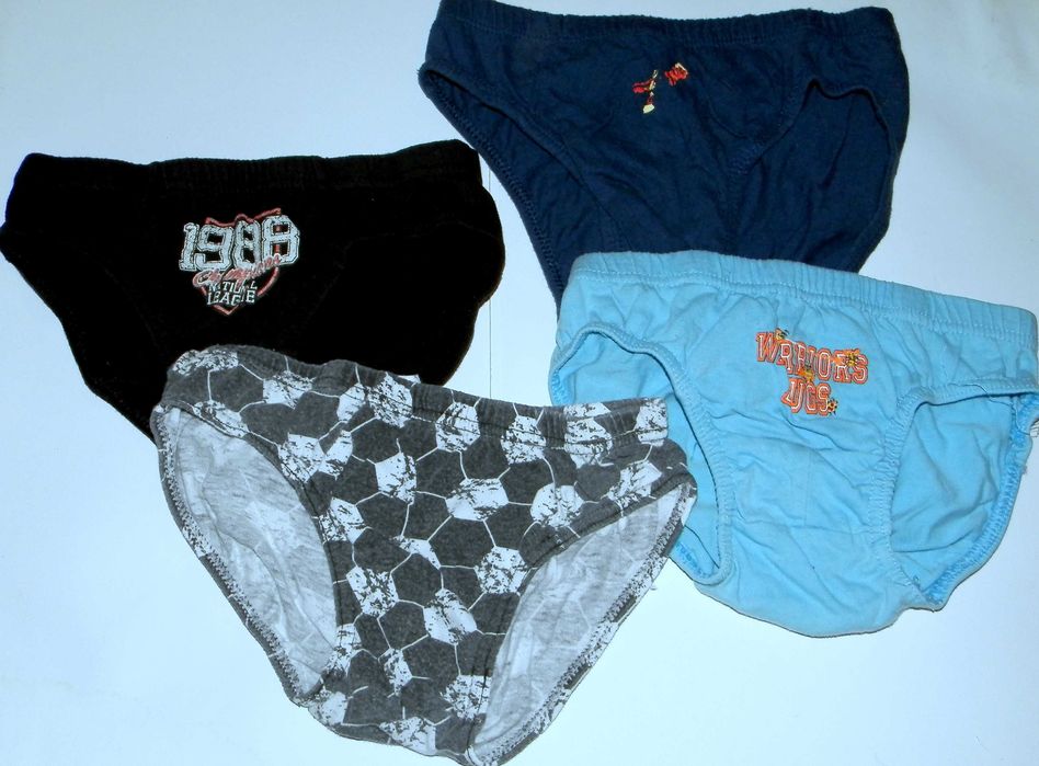 Firmowe majteczki dla chłopca 110/116cm-4 szt