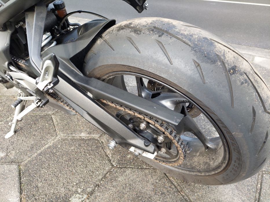 Triumph street triple 660s a2