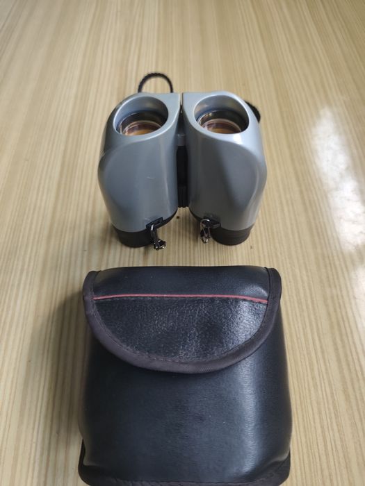 Binoculos da Peugeot