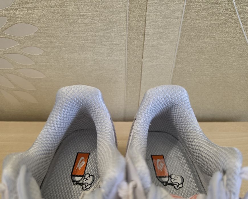 Кросівки Nike Air Force 1 07 оригінал розмір 36.5
