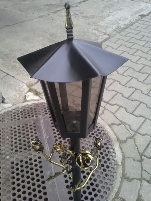 Lampa kuta stojąca stylowa