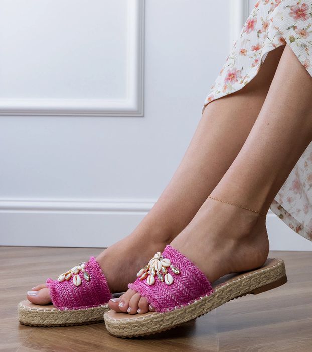 Różowe klapki espadryle plecione z muszelkami Morsa