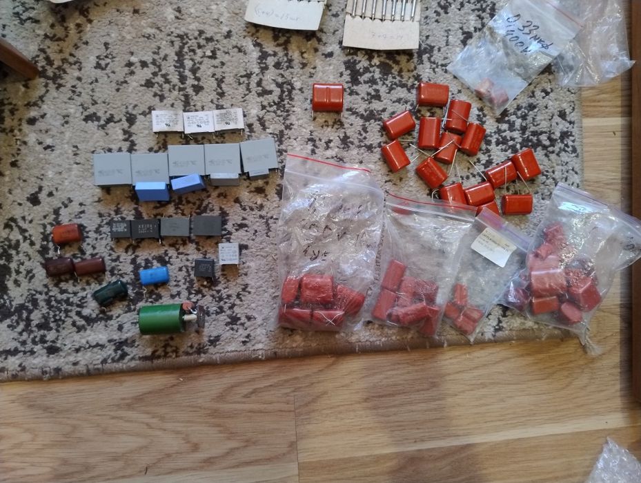 Конденсатори плівкові різні