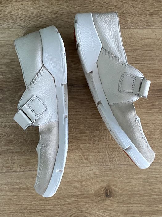 Clarks trigenic 38 beżowe buty damskie rzepy