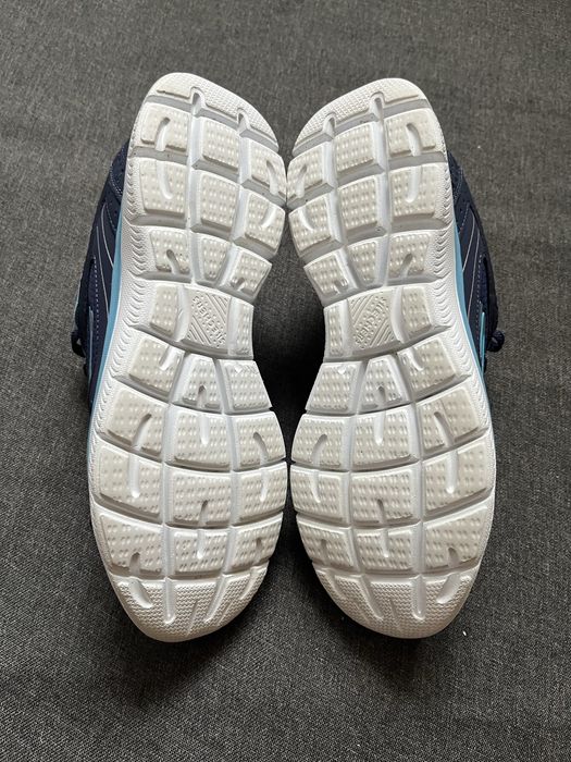 Skechers Summits Suited