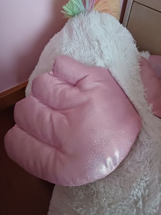 Unicórnio de peluche