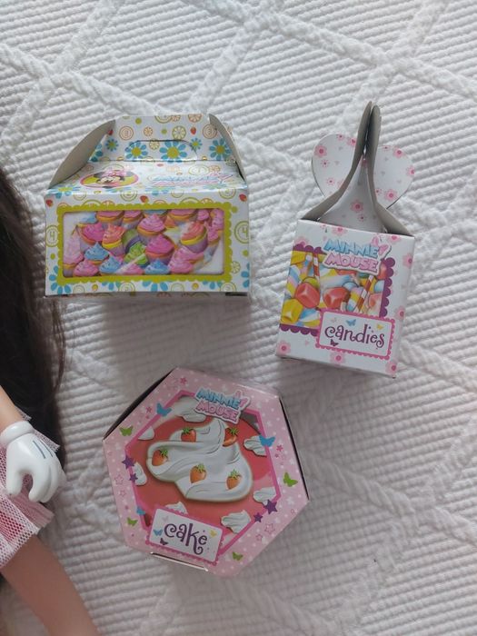 Boneca com orelhas Minnie Mouse