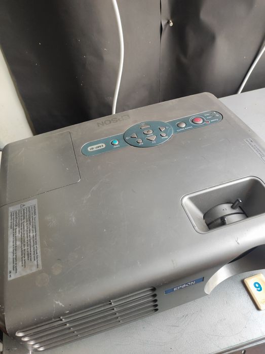 Projektor rzutnik multimedialny Epson sprawny
