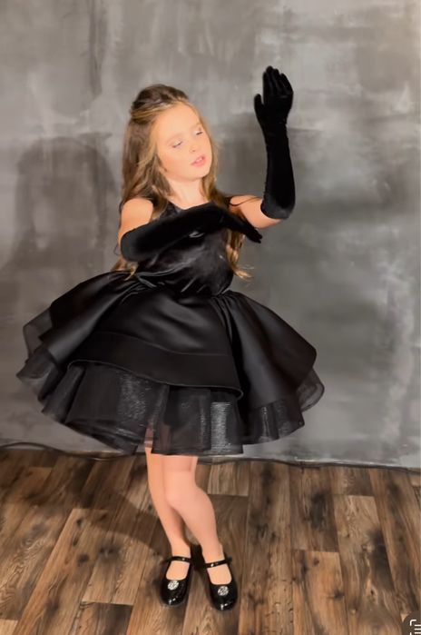 Сукня продаж оренда.