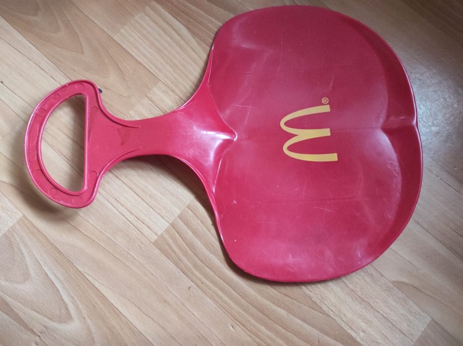 MacDonald Макдональдс ледянка санки с логотипом