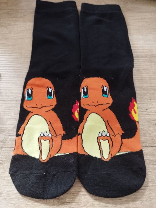 Skarpetki na licencji pokemon Pikachu psyduck chsrmander squirtle
