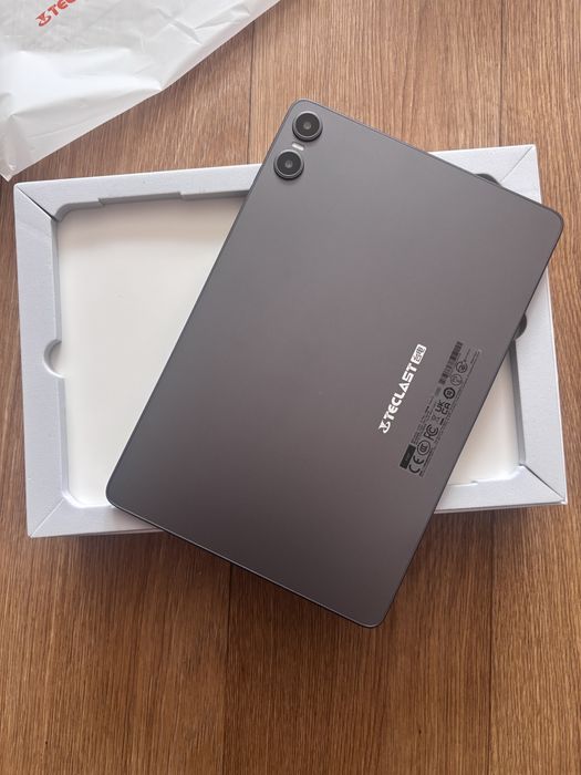 Планшет TECLAST.