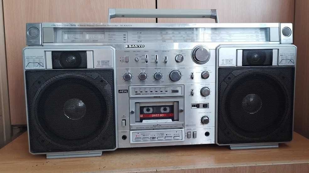 Магнитола SANYO M-X920k