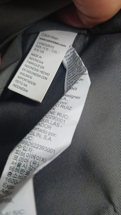 Bolsa Calvin Klein preta com alça de ombro