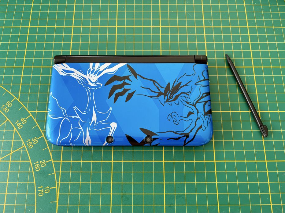 Konsola Nintendo 3DS XLPokémon X  Limitowana