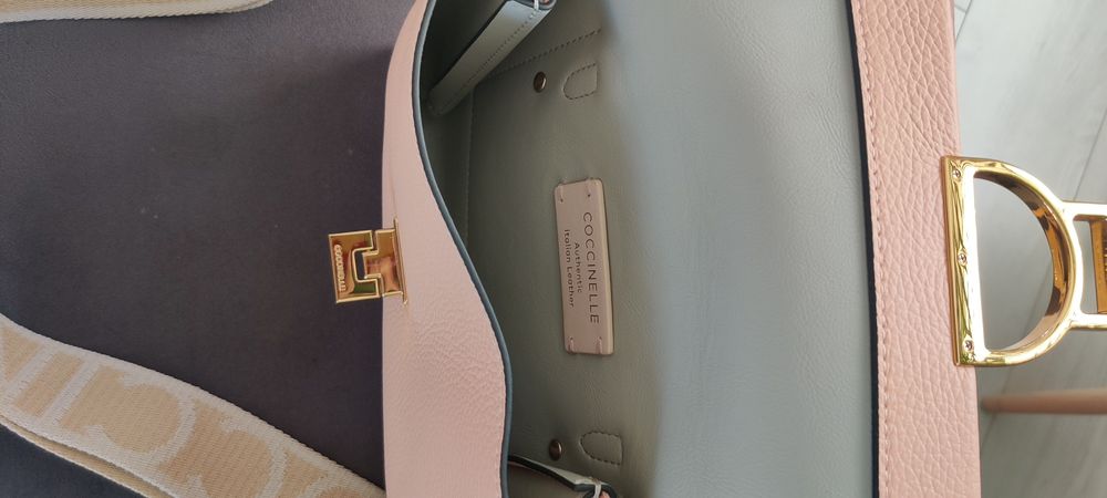 Torebka Coccinelle Arlettis nowa